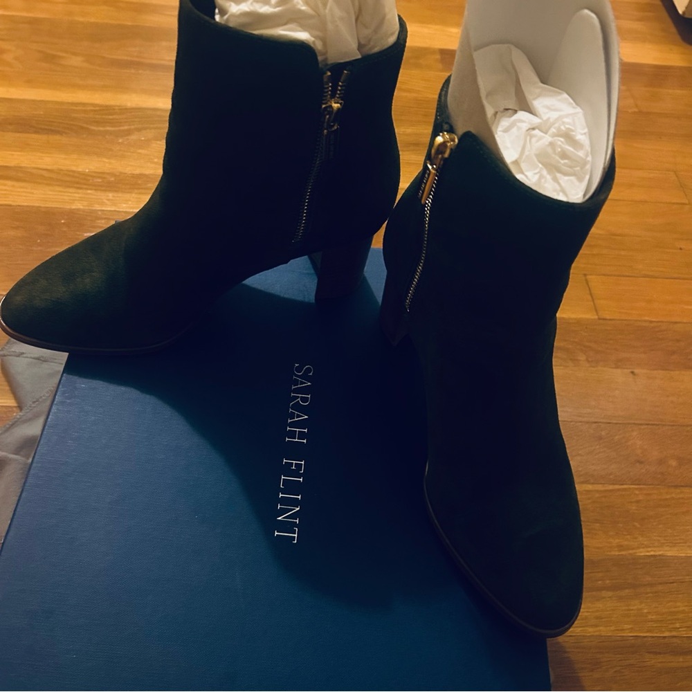 Sarah Flint Elegant Suede Ankle Booties